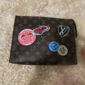 Used LV toiletry 26 World Tour Edition